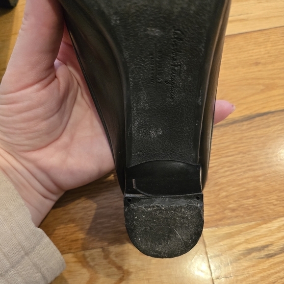 Salvatore Ferragamo Kitten Heel Mules Size 6.5 Black Leather Italian - Picture 7 of 9